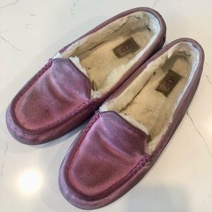 UGG Women’s Pink Ansley Slippers (Size 12)